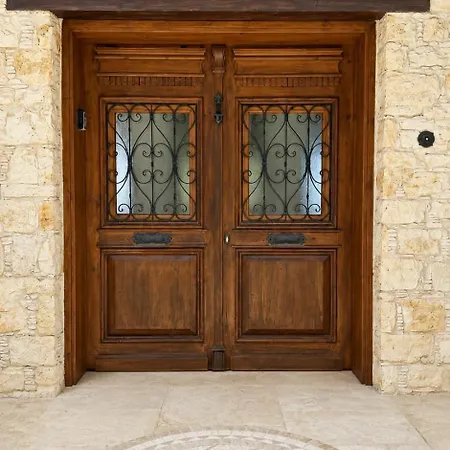 Bellapais Stone Villa *
